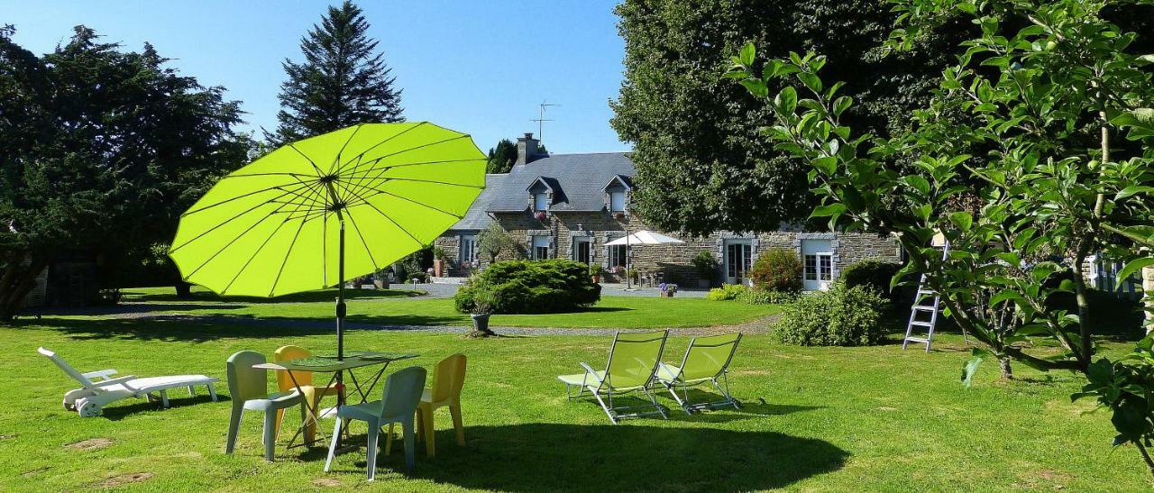 Domaine De L'Hotel Au Franc 弗勒里 外观 照片